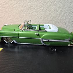 Jada Toys Streetlow 1953 Bel Air 1/24