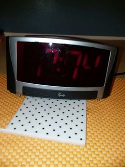 Large#'s Clock