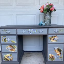 Lovely Desk Grey Floral 