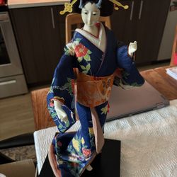 Geisha Doll On Stand