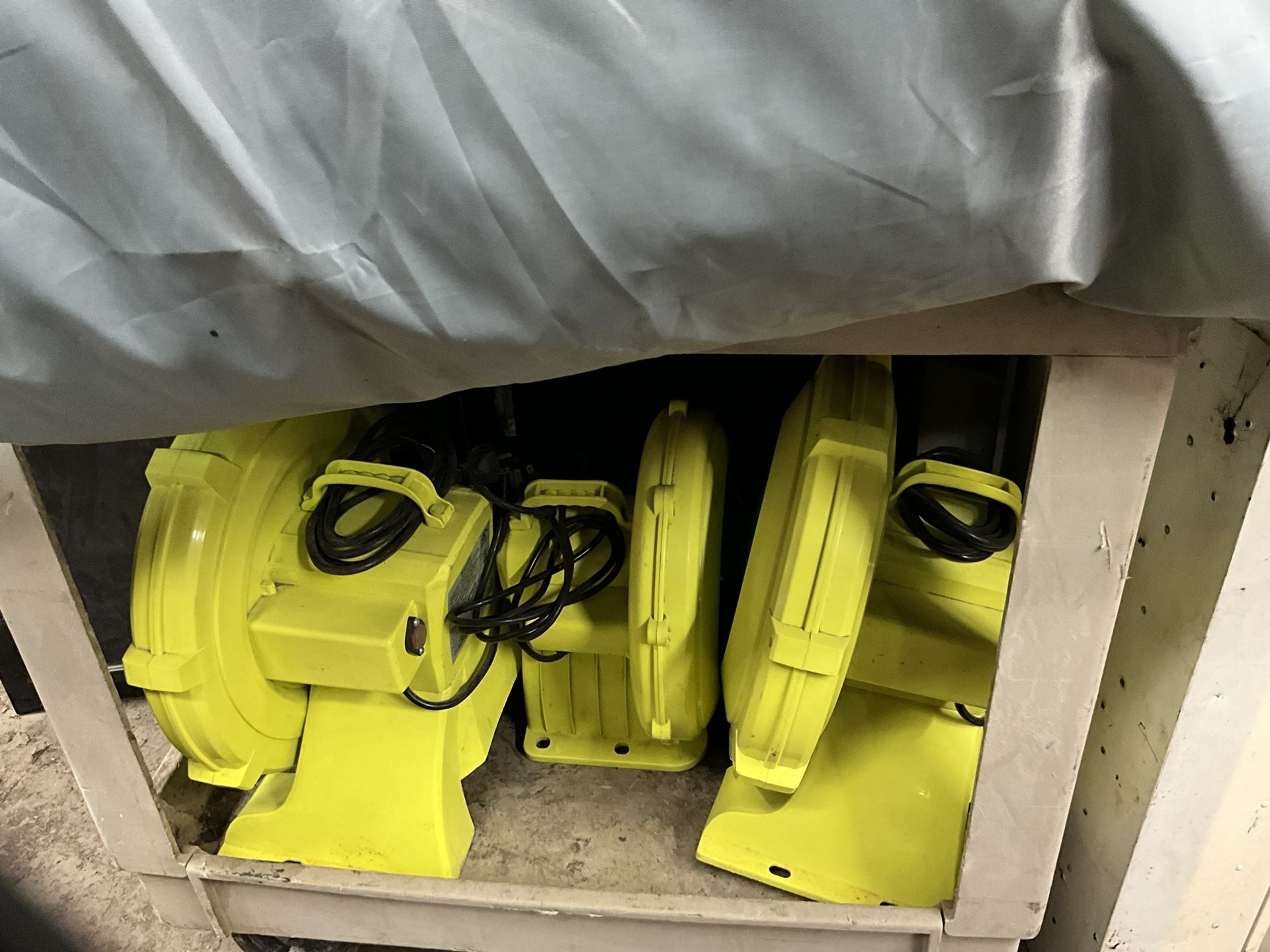 Inflatable Paint Booth With 3 Blowers