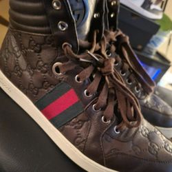 Authentic men's Gucci Shoes