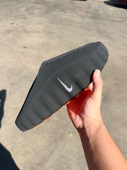 Nike mind slides size 10M