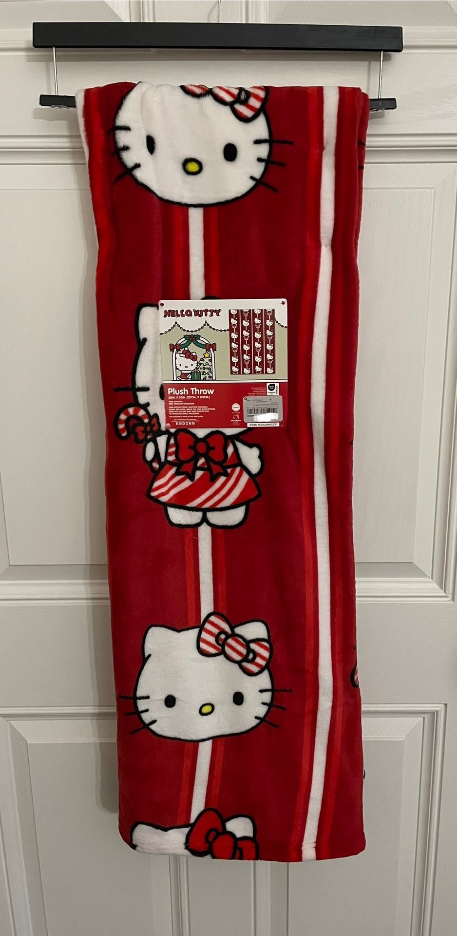 Hello Kitty Christmas Blanket