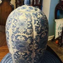 Chinese Antique Porcelain Ginger Jar