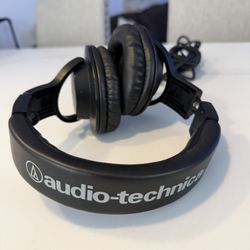 AUDIO-TECHNICA MONITOR HEADPHONES