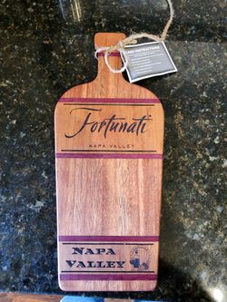Handcrafted Napa Valley Wine Bottle Charcuterie / Cutting Board - Brand New!
