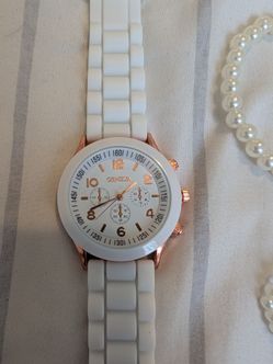 White watch with necklace risk band earrings new women