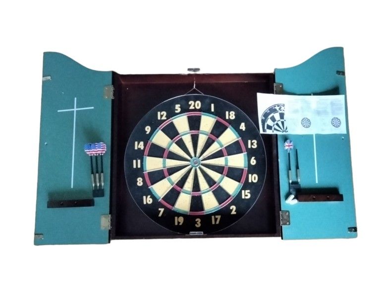 Dart Board Cabinet, Dart Board Game