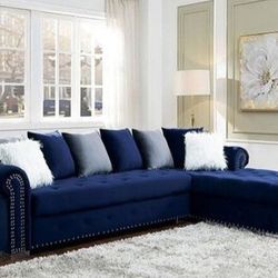 👋 SALE 👋 Brand New ● Wilmington Sectional ● Available in gray and black colors 
