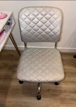Holographic Quilted Swivel Desk Chair