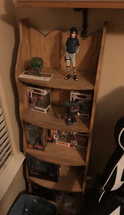 Wooden Shelf (5 racks)