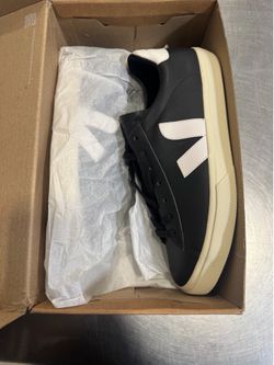 Veja Men’s Campo Chromefree Leather Sneakers Size 10.5 Brand New in Box