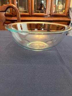 Large Pyrex Bowl