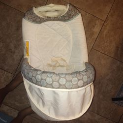 Baby rocker/bed