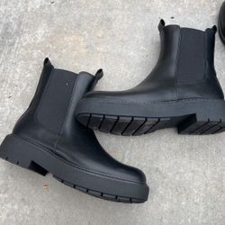 Women’s Boots
