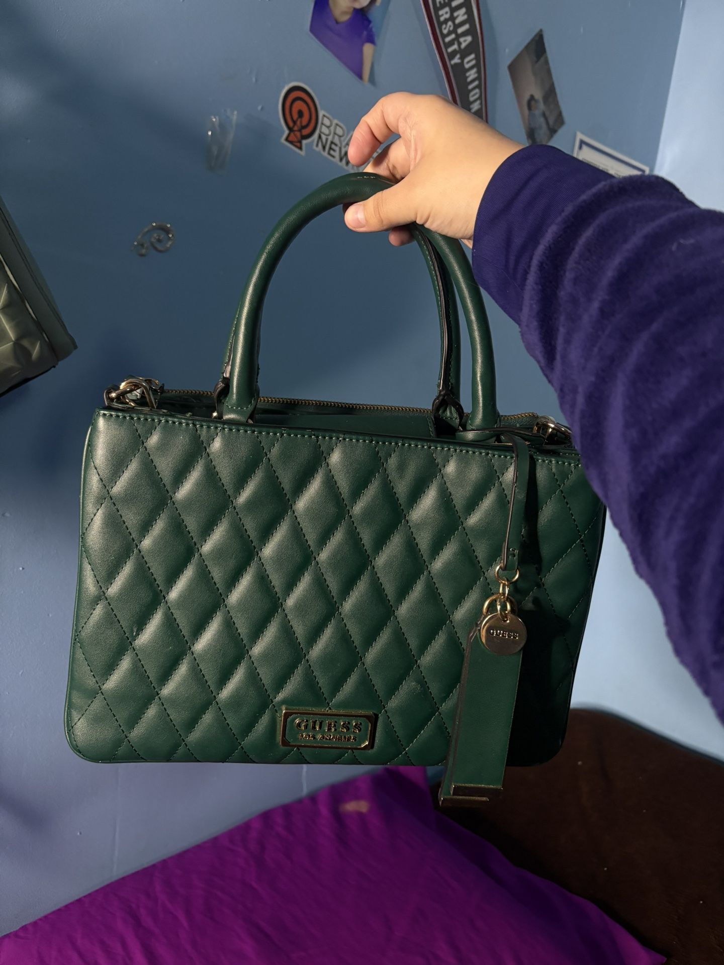 GUESS Medium Crossbody Strap Handbag GREEN