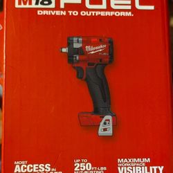 Milwaukee M18 Compact Impact Wrench 