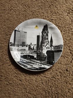 8" Berlin Porcelain Wall Plate Vintage German Souvenir