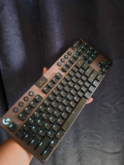 Logitech G915 Light speed TKL Keyboard