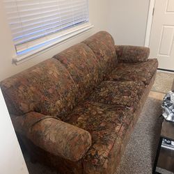 Couch Antique “ Ethan Allen “ 