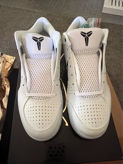 Kobe 4 draft day “boston” size 9 men