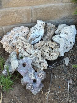 Aquarium Live rock approx 35 lbs
