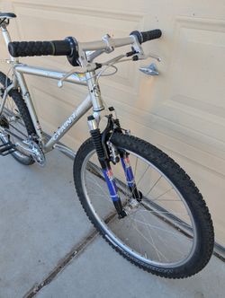 Giant Mtn Bike 24 Speed