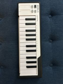 Arturia 25-Key Keyboard