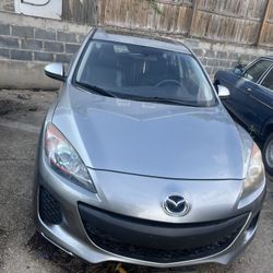 Mazda3 Clean Great Condition .