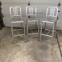 30 Inch High Seat, All Aluminum ‘Em eco Barstools