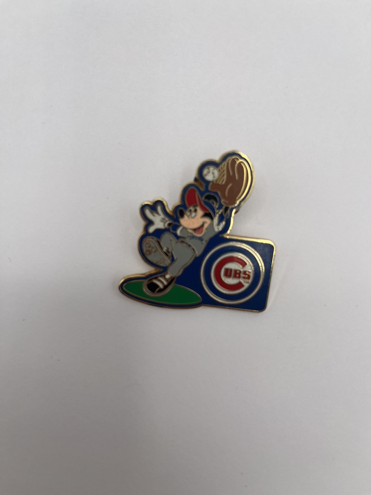 Disney Official Pin Trading Mickey Mouse Dressed As Chicago Cubs Player- 2008
