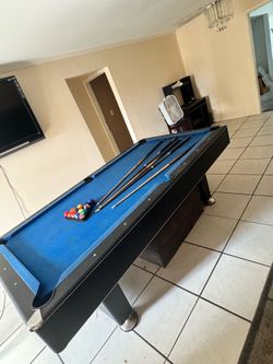 Pool table