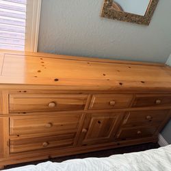 Solid Wood Dresser 9 drawer