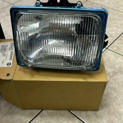 1992-24 Ford E-150 RH Halogen SB Type