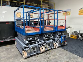 skyjack SCISSOR lifts