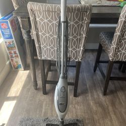 SHARK Steam Mop