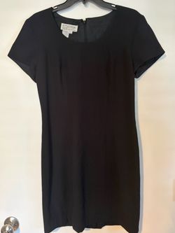 Atrium Collection Black Short Sleeve Shift Dress