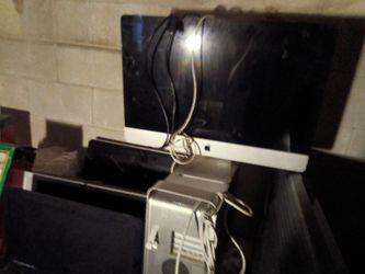 Apple iMac Desktop Computer