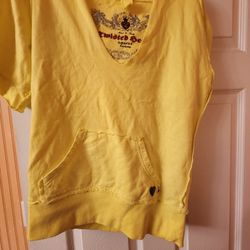 Twisted Heart Shirt Size M