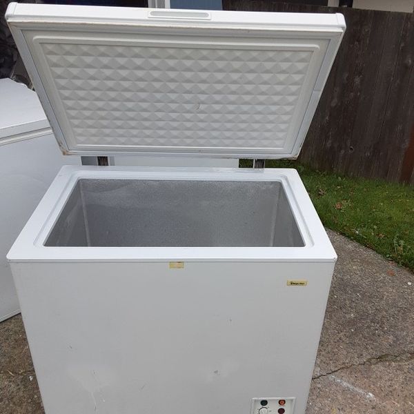 CHEST FREEZER 7 CUBIC FEET DELIVERY IS AVAIL FIRM ON MY PRICE for Sale ...