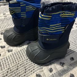 Colombia Snow Boots Size 6 Toddler 