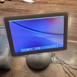 iMac With Base 