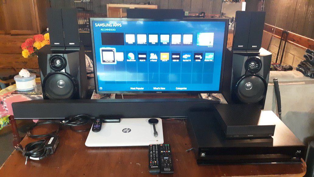 Home theatre setup and HP Chromebook 14