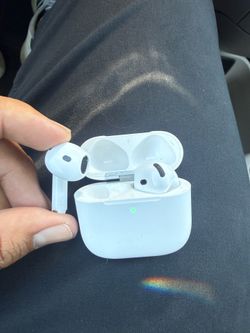 AirPod 4