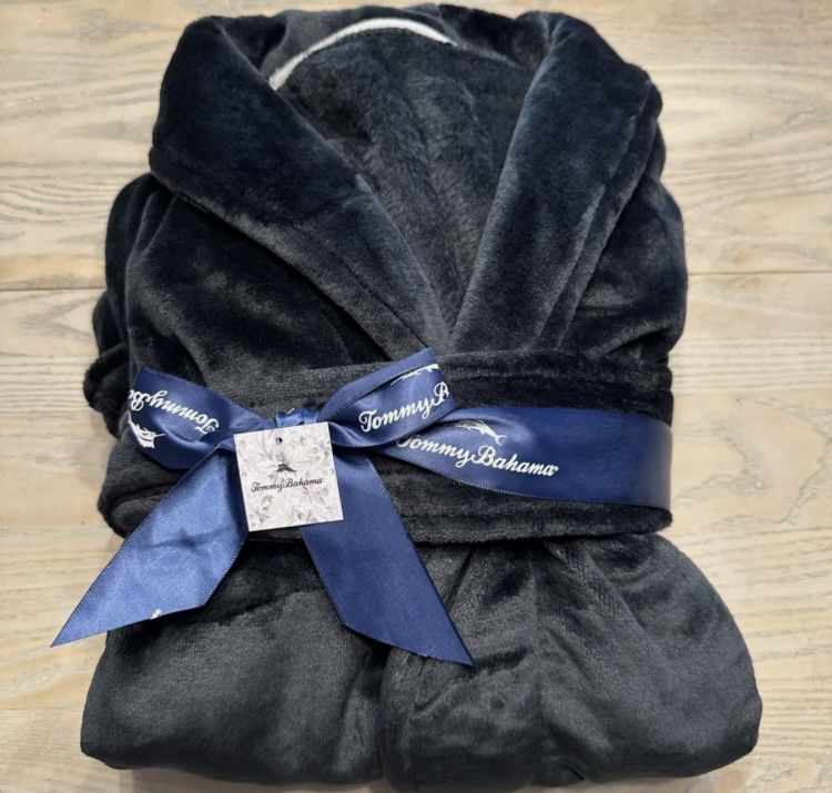 NEW Tommy Bahama Black Plush Robe I deliver