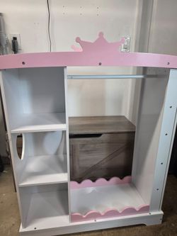 Kids dress and play organizer