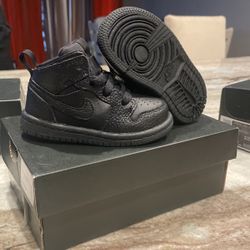 Toddler Jordan 1s