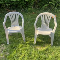 Plastic Chairs 