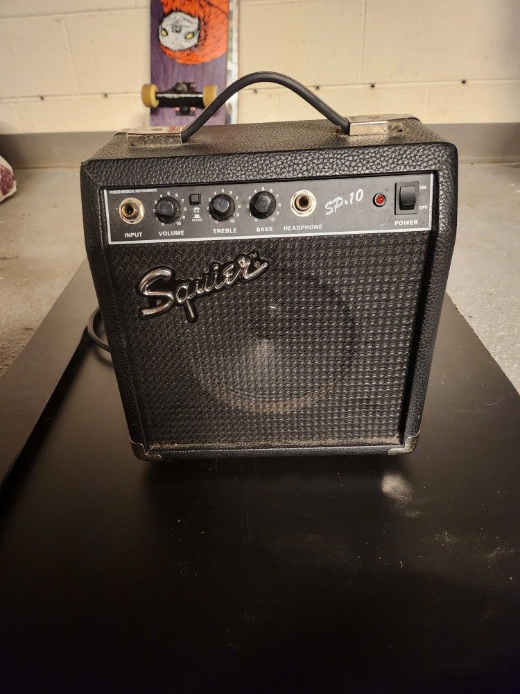 SP.10 Squier Amp